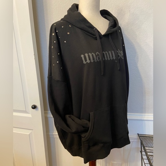 Torrid Unamused Relaxed Fit Cozy Fleece Studded Hoodie size 2 2x NWT - Picture 7 of 10